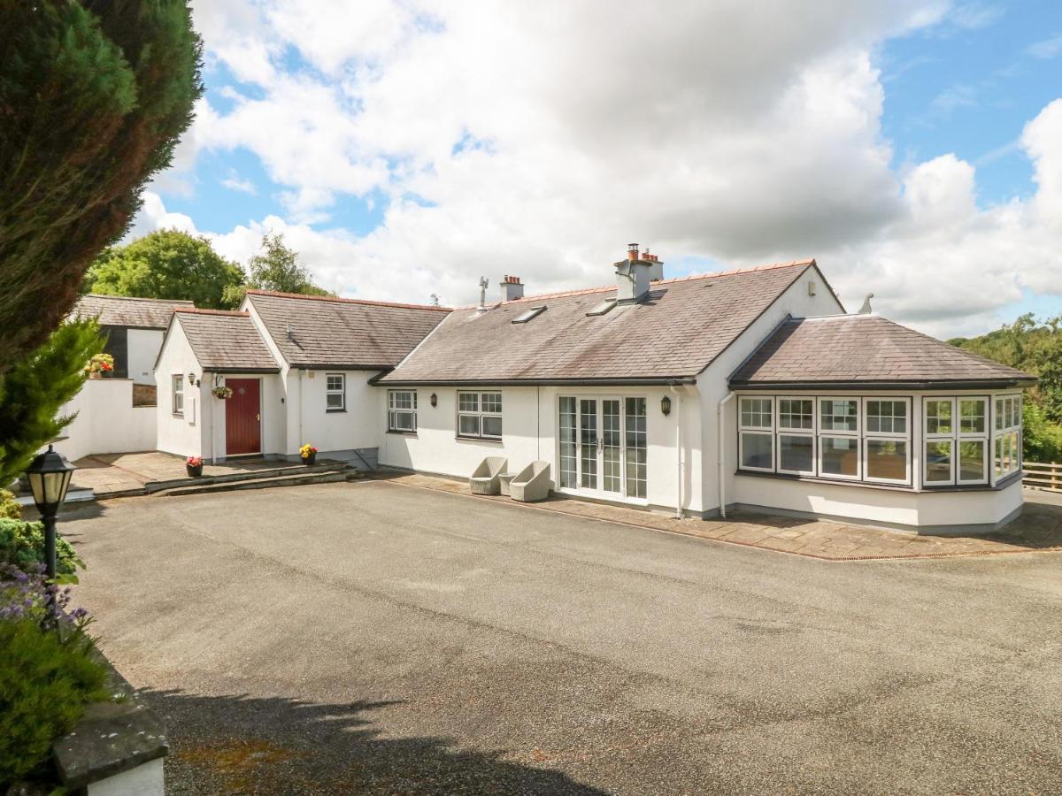 Bwthyn Clai Villa Llangefni Buitenkant foto